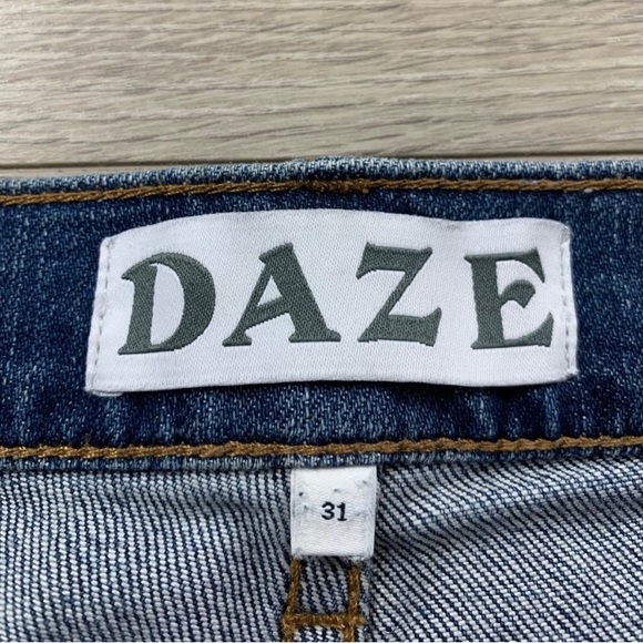 Daze High Rise Raw Hem Straight Leg Ankle Jeans - Picture 11 of 16